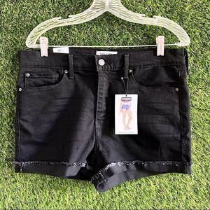 NWT Levi High Waisted Stretch Frayed Cuffed Shorts Denim